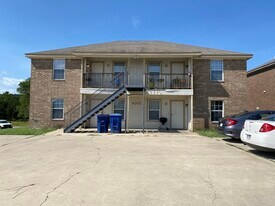 4201 Primrose Dr, Unit #B in Copperas Cove, TX - Building Photo