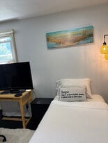 105 Robert Dr in Syracuse, NY - Building Photo