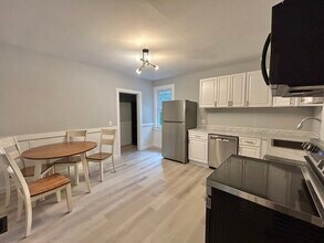 36 Overlook St in Northbridge, MA - Building Photo - Building Photo