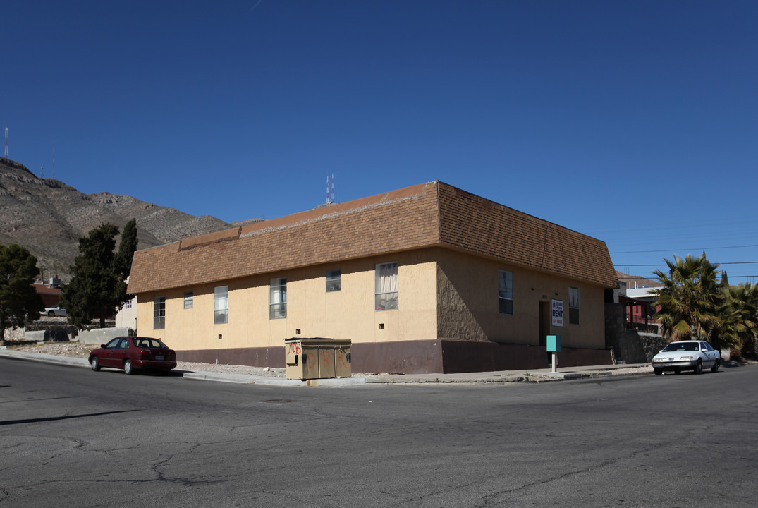 1801 Kentucky St in El Paso, TX - Building Photo