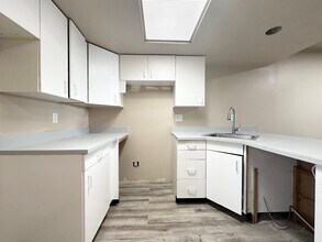 142 SE 160th Ave in Portland, OR - Building Photo - Building Photo