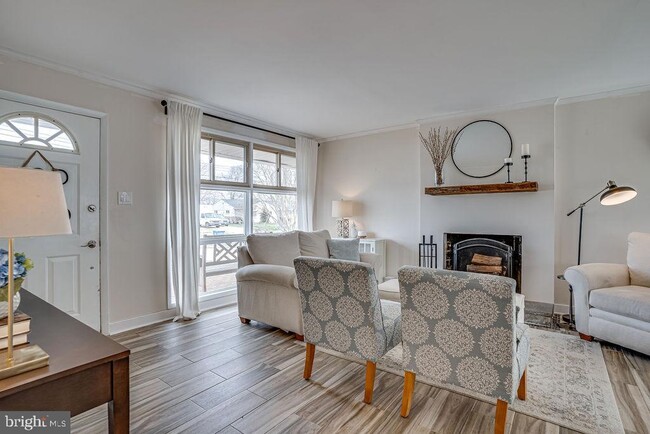 4801 Apple Tree Dr in Alexandria, VA - Building Photo - Building Photo