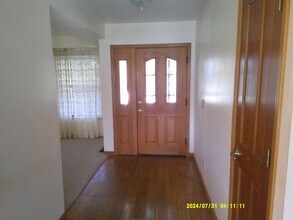 960 Monique Way in Dixon, CA - Building Photo - Building Photo
