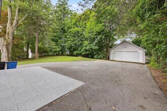 1235 Post Rd in Scarsdale, NY - Building Photo - Building Photo