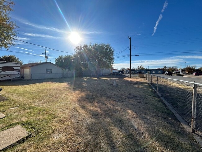 1919 Coffee St in Pampa, TX - Building Photo - Building Photo
