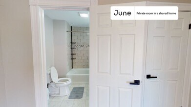 Room in Shared 4 bed/2 bath home in Boston, MA - Building Photo - Building Photo