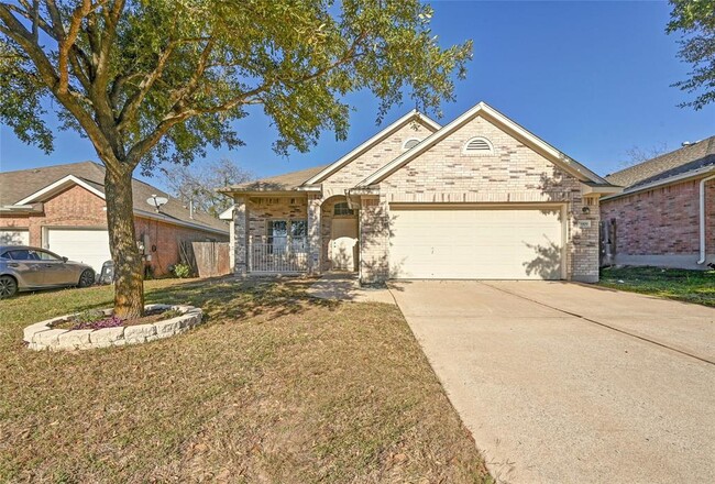 11909 Larch Valley Dr in Austin, TX - Building Photo - Building Photo