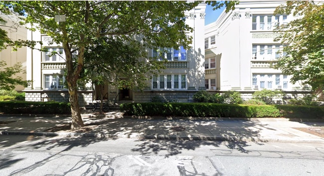 324 Saint Paul St, Unit 2