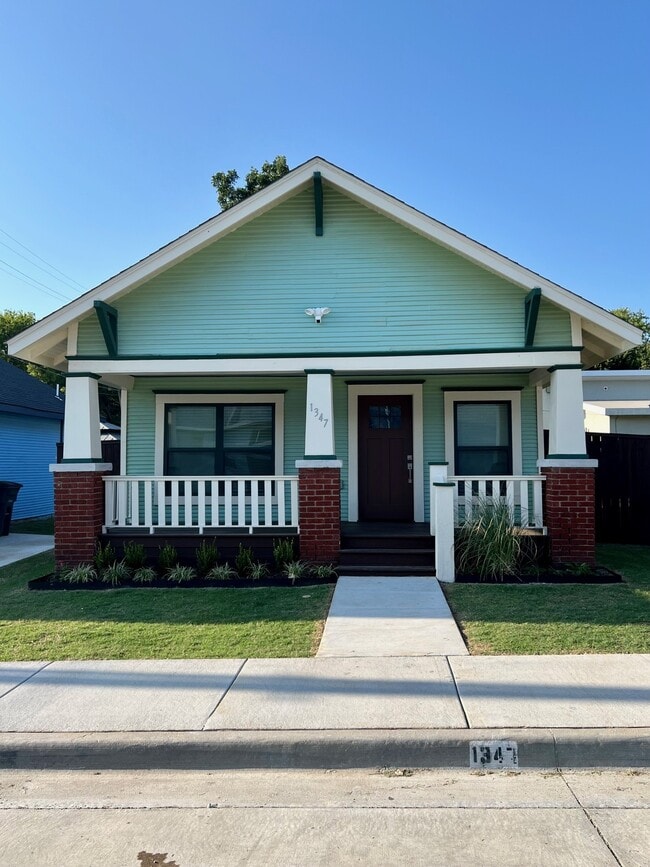 property at 1347 E Haskell St