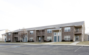 Turnberry Court Apartments in Ottawa, IL - Building Photo - Building Photo