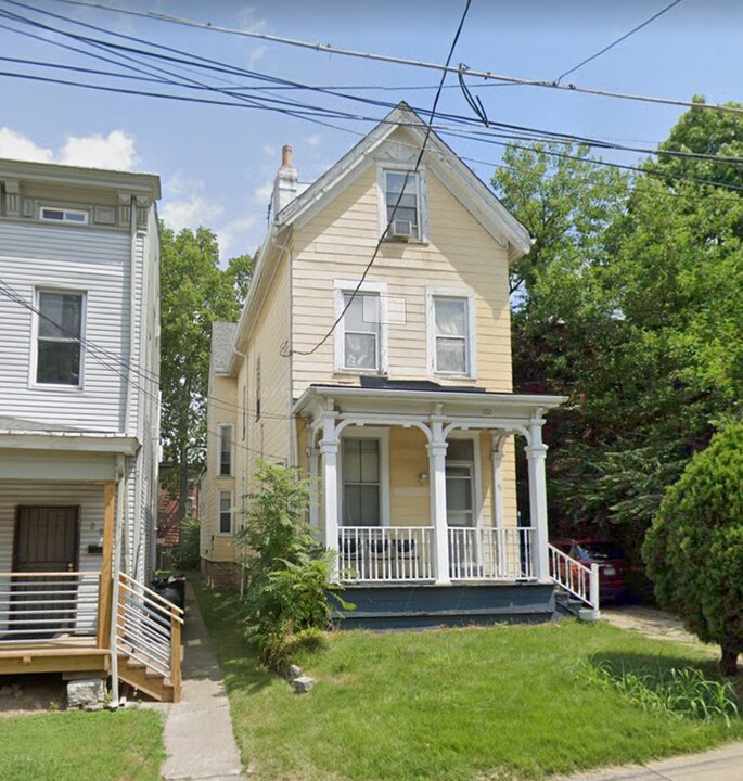 222 Fosdick St in Cincinnati, OH - Building Photo