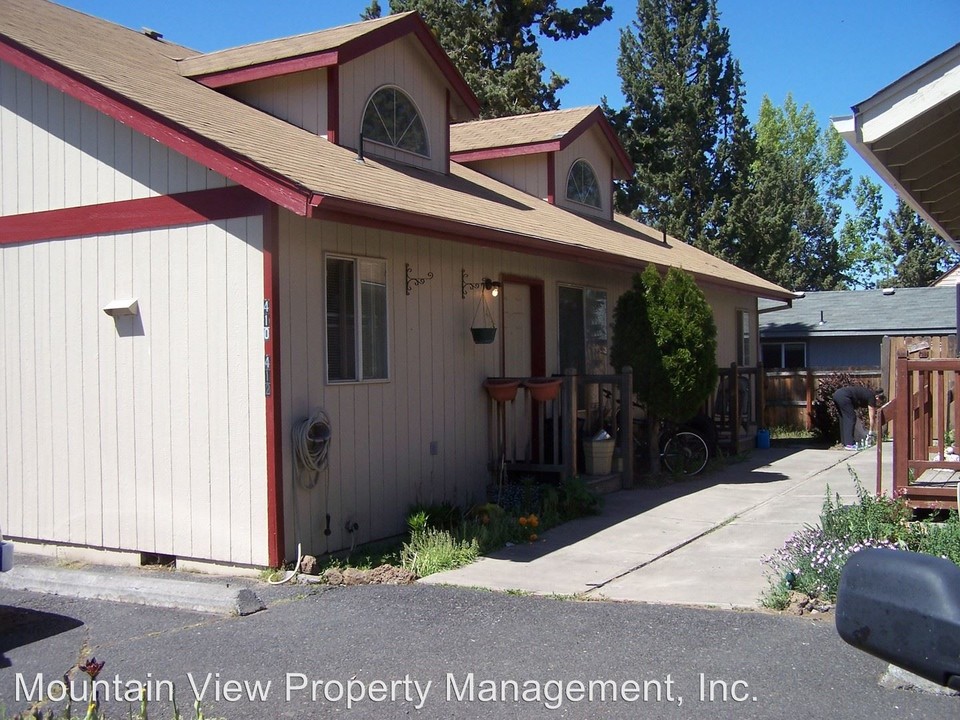 410 SE McKinley Ave in Bend, OR - Building Photo
