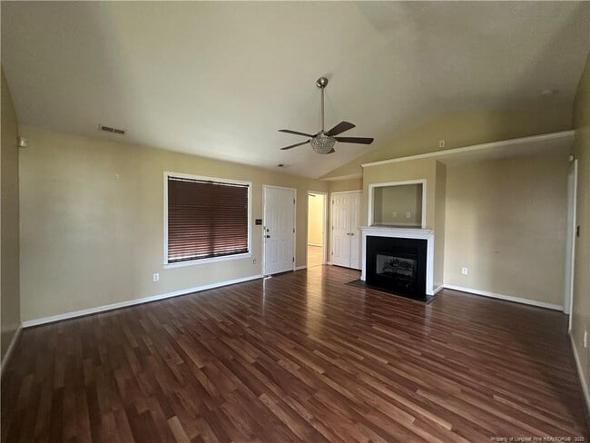 2532 Cameron Woods Ln in Fayetteville, NC - Building Photo - Building Photo