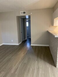 Spring Branch Gardens Apartments photo'