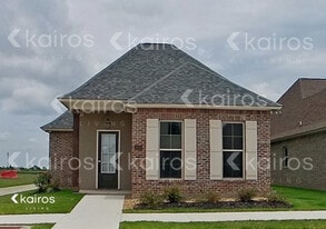 3008 Forestwood Dr in Lake Charles, LA - Building Photo