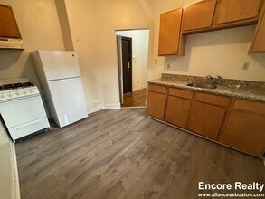107 Gordon St in Boston, MA - Building Photo - Building Photo