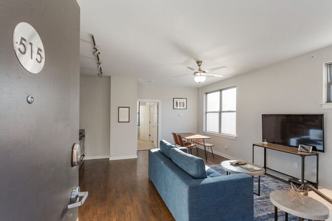1016 18th Ave S in Nashville, TN - Building Photo - Building Photo
