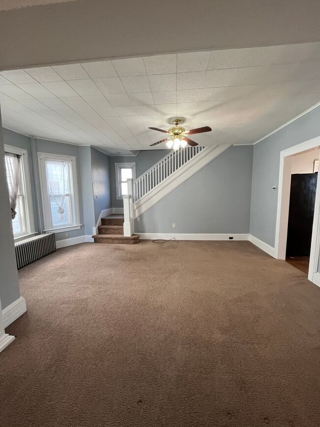 415 W Pennsylvania Ave in Pen Argyl, PA - Building Photo - Building Photo