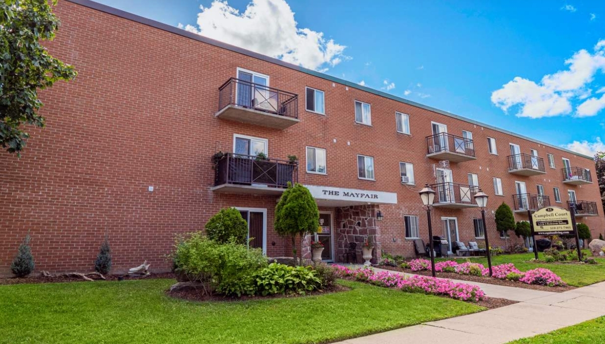 The Mayfair in Stratford, ON - Building Photo