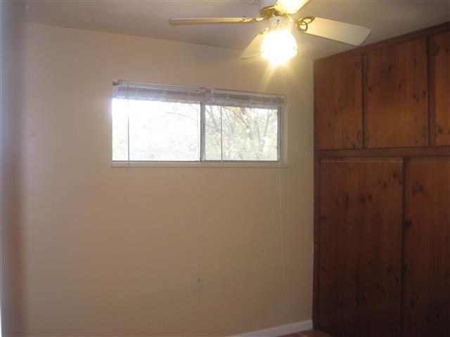 1 Briargate Lane, Unit Apt. 2 in Belleville, IL - Foto de edificio - Building Photo