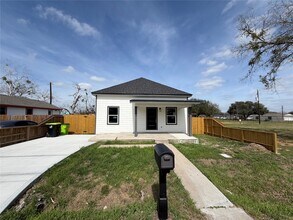 1610 George Ave in Richmond, TX - Building Photo - Building Photo