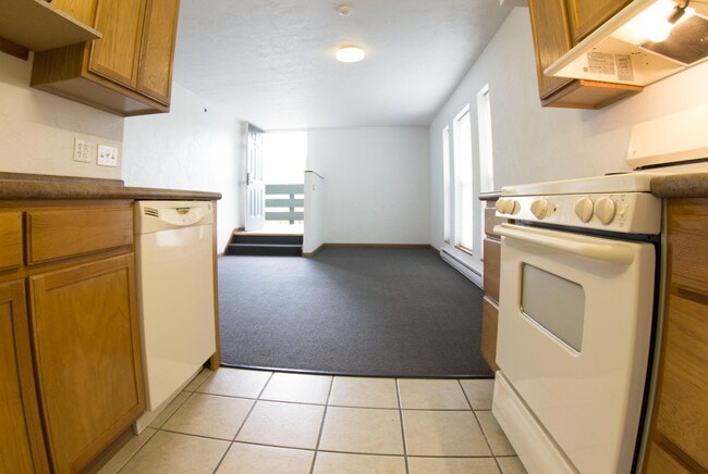 Campus Side Apartments in Slippery Rock, PA - Foto de edificio - Building Photo