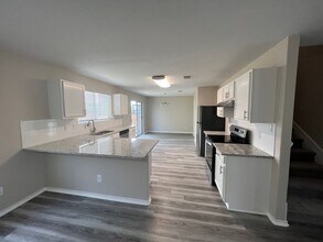 201 Gatewood Falls in Cibolo, TX - Building Photo - Building Photo