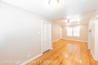 103 Thomas Jefferson Dr in San Antonio, TX - Building Photo - Building Photo