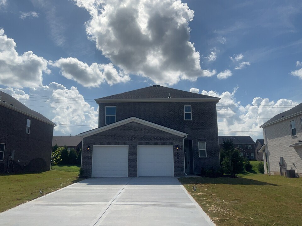 206 Argea Dr in Mount Juliet, TN - Building Photo