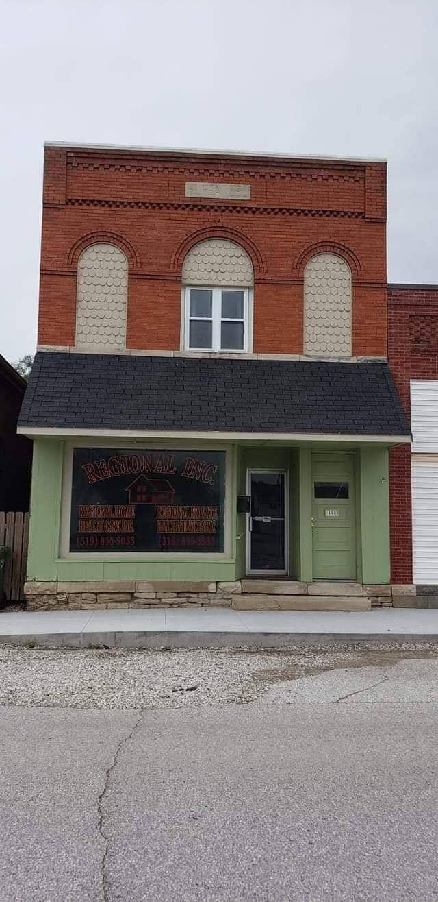 418 N Main St in Donnellson, IA - Building Photo - Building Photo