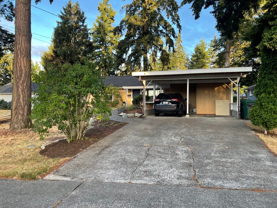 22908 54th Ave W, Unit Mountlake Terrace in Mountlake Terrace, WA - Building Photo