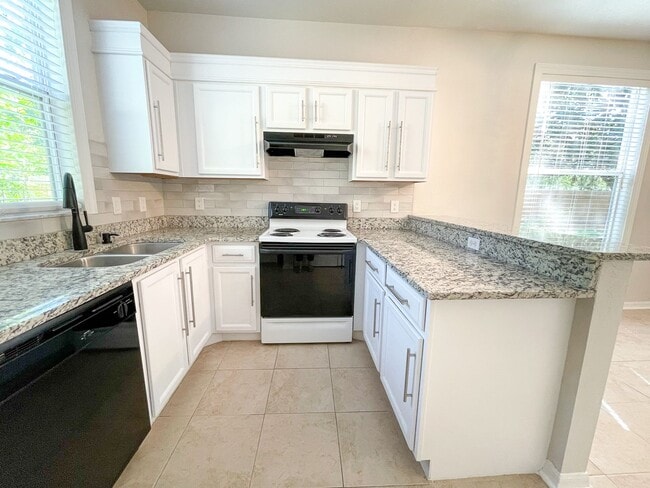 3575 SW 30th Way in Gainesville, FL - Building Photo - Building Photo