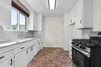 4460 Ensign Ave. in North Hollywood, CA - Building Photo - Building Photo