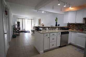 9842 Marina Blvd in Boca Raton, FL - Building Photo - Building Photo