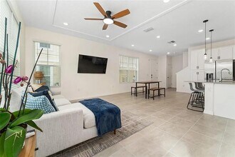 7036 Twilight Bay Dr in Winter Garden, FL - Building Photo - Building Photo