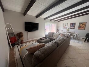 7924 Woodman Ave in Los Angeles, CA - Building Photo - Building Photo