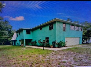 3233 N Indian River Dr in Fort Pierce, FL - Building Photo - Building Photo