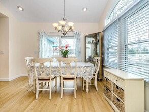 65 Shore Rd in Glen Cove, NY - Building Photo - Building Photo