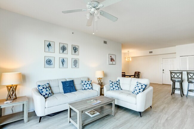 802 W Windward Way, Unit SI ID1306936P in Lantana, FL - Foto de edificio - Building Photo