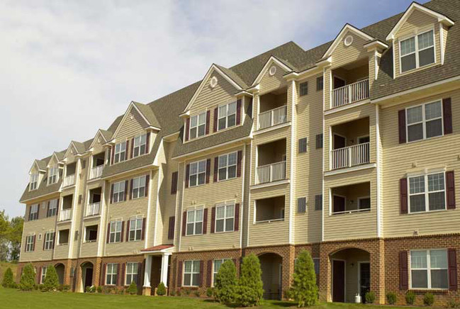 Deerfield Commons in Shippensburg, PA - Foto de edificio - Building Photo