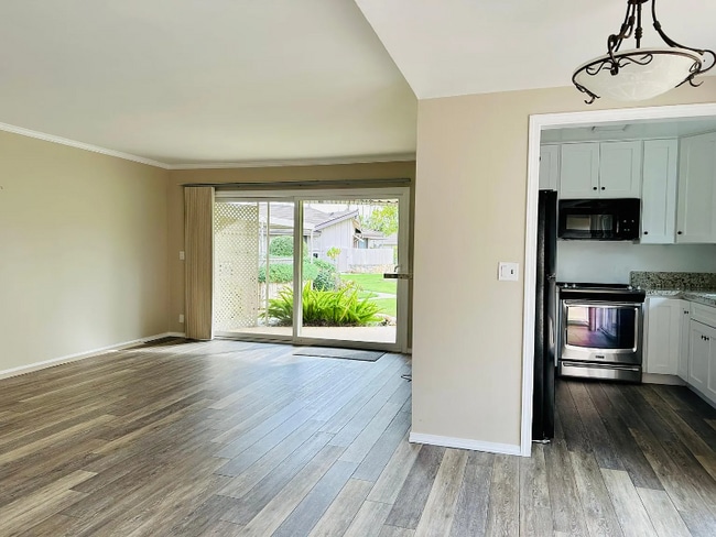 property at 290 Moreton Bay Ln