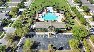 7603 Crescent Palm Dr in Wesley Chapel, FL - Building Photo - Building Photo