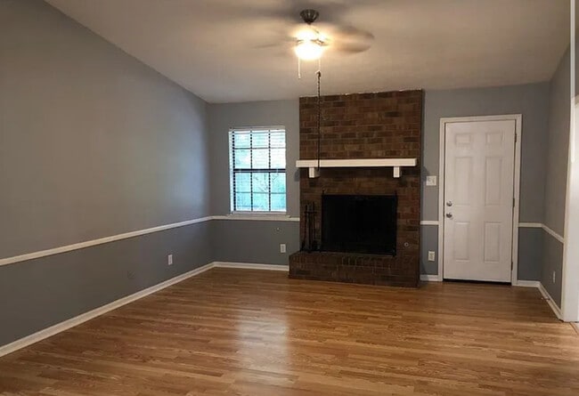 4 Mulberry Ct in Savannah, GA - Building Photo - Building Photo