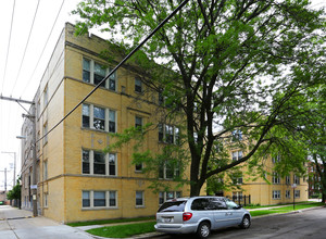 3207 N Keating Ave in Chicago, IL - Building Photo - Building Photo
