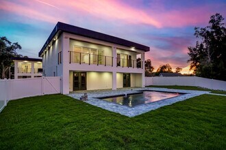 711 Tropical Dr in Bradenton, FL - Building Photo - Building Photo