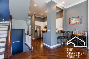 3739 N Sheffield Ave, Unit 1 in Chicago, IL - Building Photo