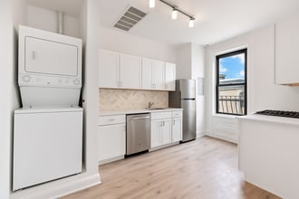 251 10th St, Unit 2A in Hoboken, NJ - Foto de edificio - Building Photo