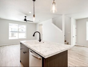 2864 N Eagle Mdw Ave in Kuna, ID - Building Photo - Building Photo