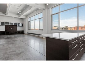 700 N Washington Ave in Minneapolis, MN - Building Photo