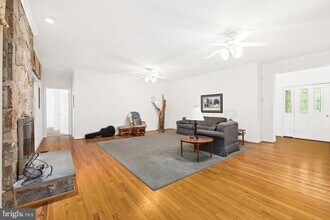 10 Piper Pl in Fredericksburg, VA - Building Photo - Building Photo